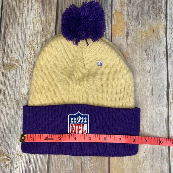 Adult OS Unisex NFL Crown Royal Ivory and Purple Winter Hat - Picture 3 of 3